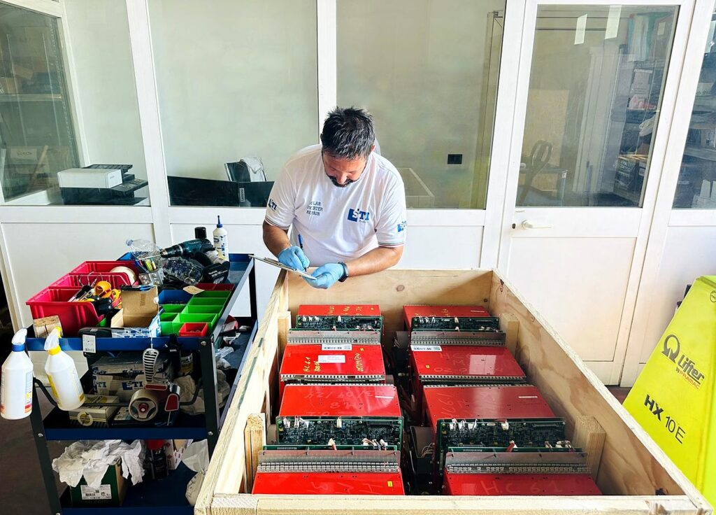 Moduli di potenza di inverter rigenerati pronti per la spedizione