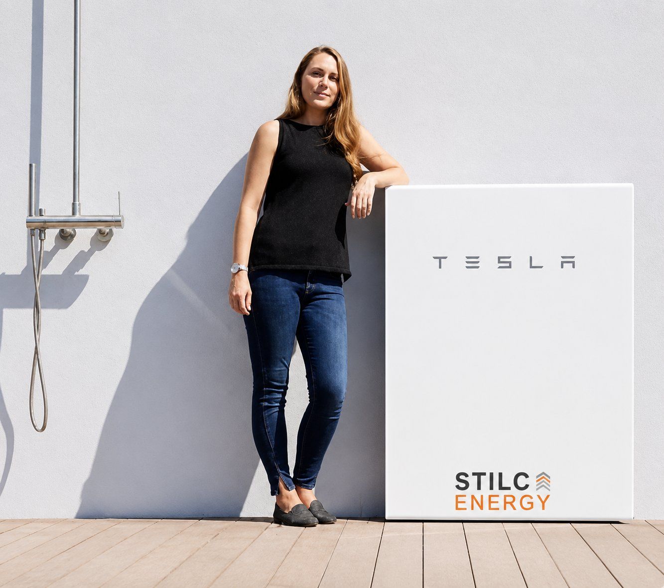 Tesla Powerwall 3 STILCA Energy installata a parete in casa